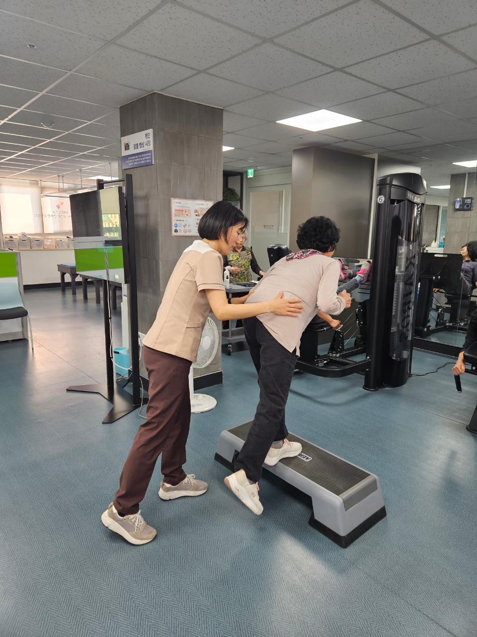 정보기술(IT)을 접목한 노인여가프로그램 제공3