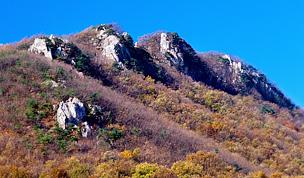 도드람산 삼봉